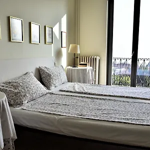https://residenza-ca-laripa.it-lombardy.com
